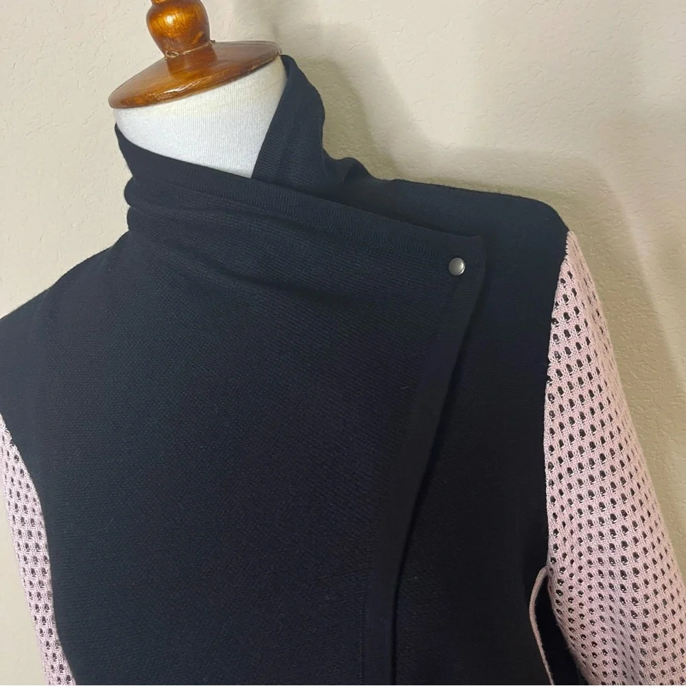 St. John Black and Pink Colorblock Open Front‎ Cardigan Jacket - Picture 5 of 12